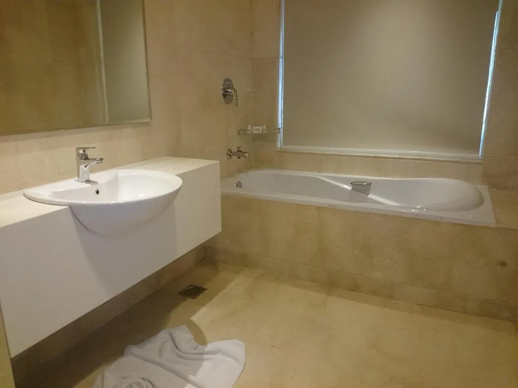 ****  Diana Heights Luxury Hotel Nedumbassery Indien