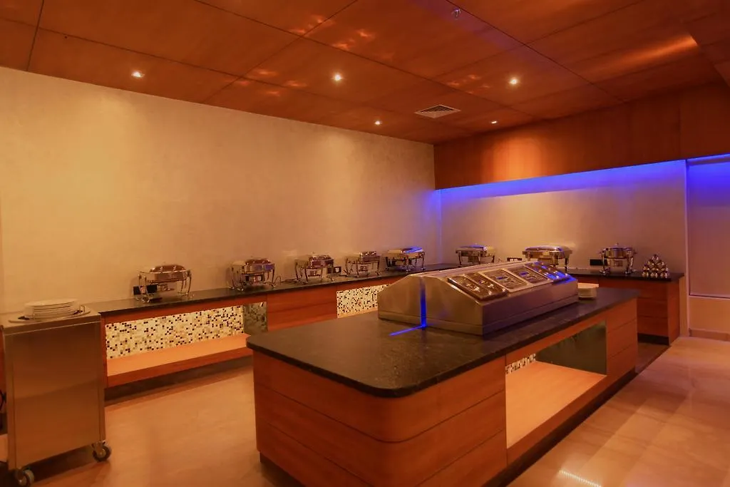 Diana Heights Luxury Hotel Nedumbassery Indien