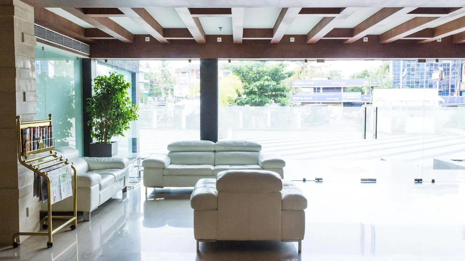 Diana Heights Luxury Hotel Nedumbassery