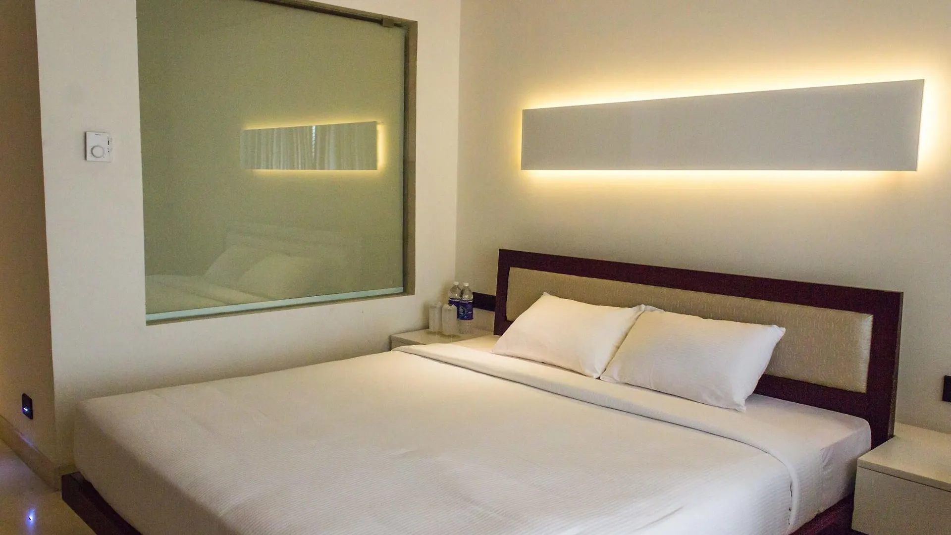 Diana Heights Luxury Hotel Nedumbassery