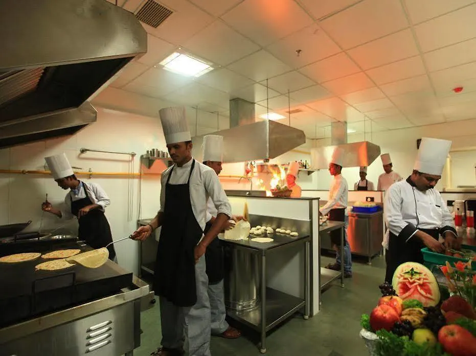 Diana Heights Luxury Hotel Nedumbassery